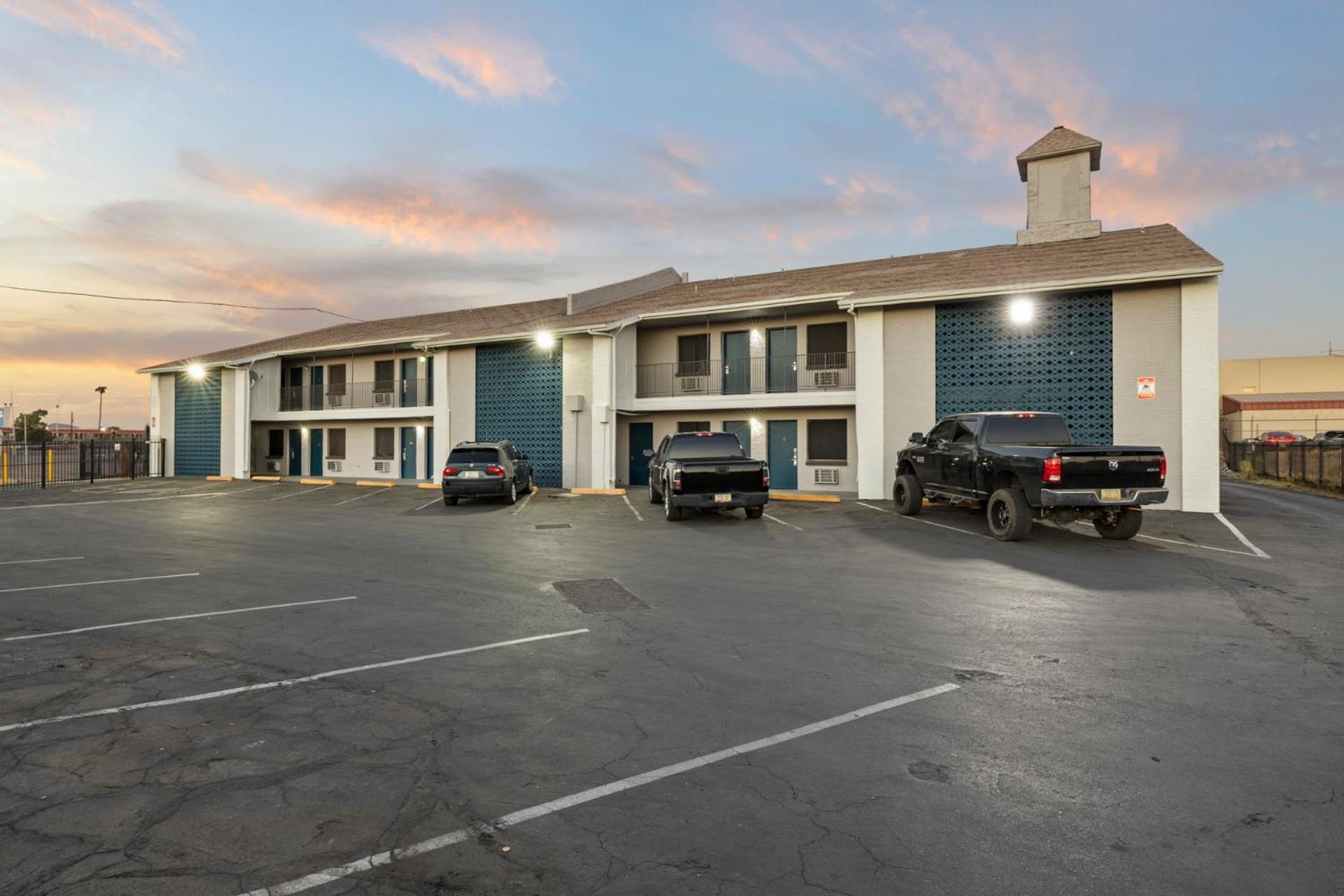 Travel Inn Phoenix Zewnętrze zdjęcie